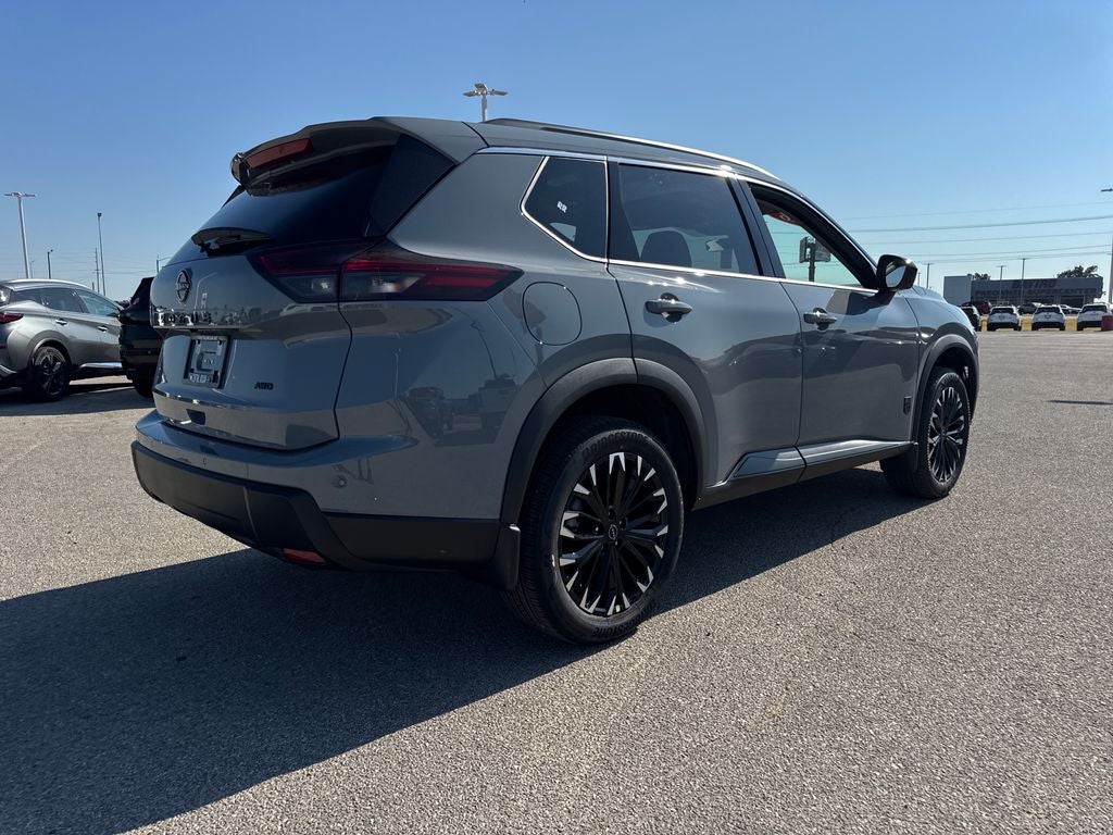 2026 Nissan Rogue Dark Armor™