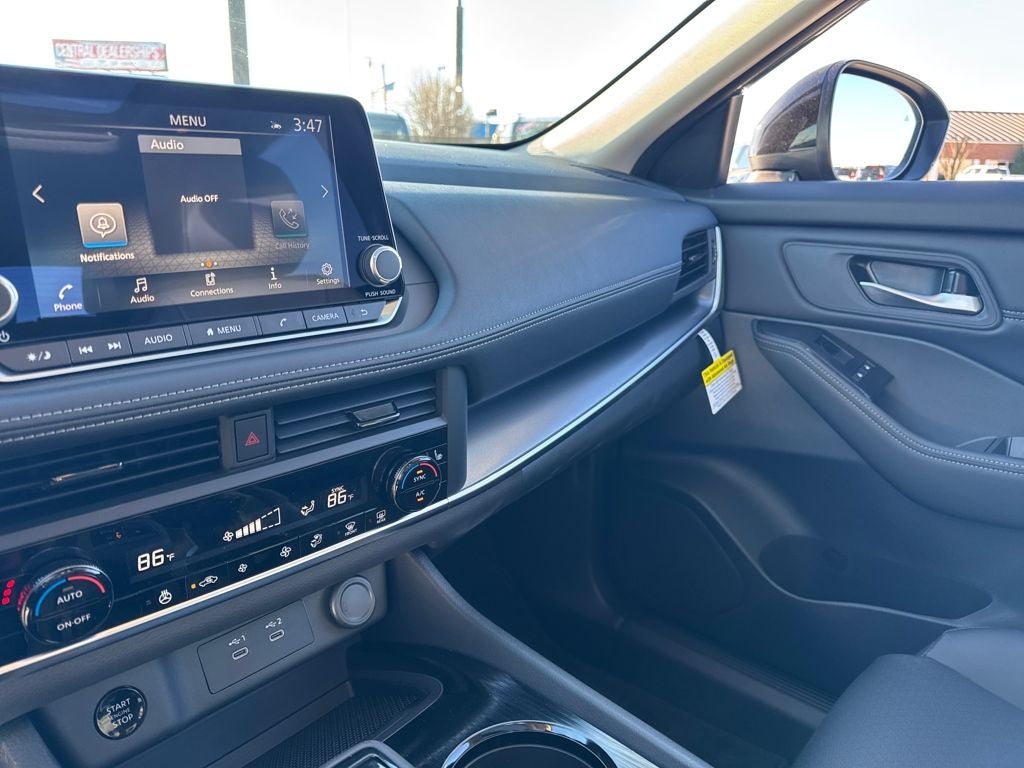 2026 Nissan Rogue Dark Armor™