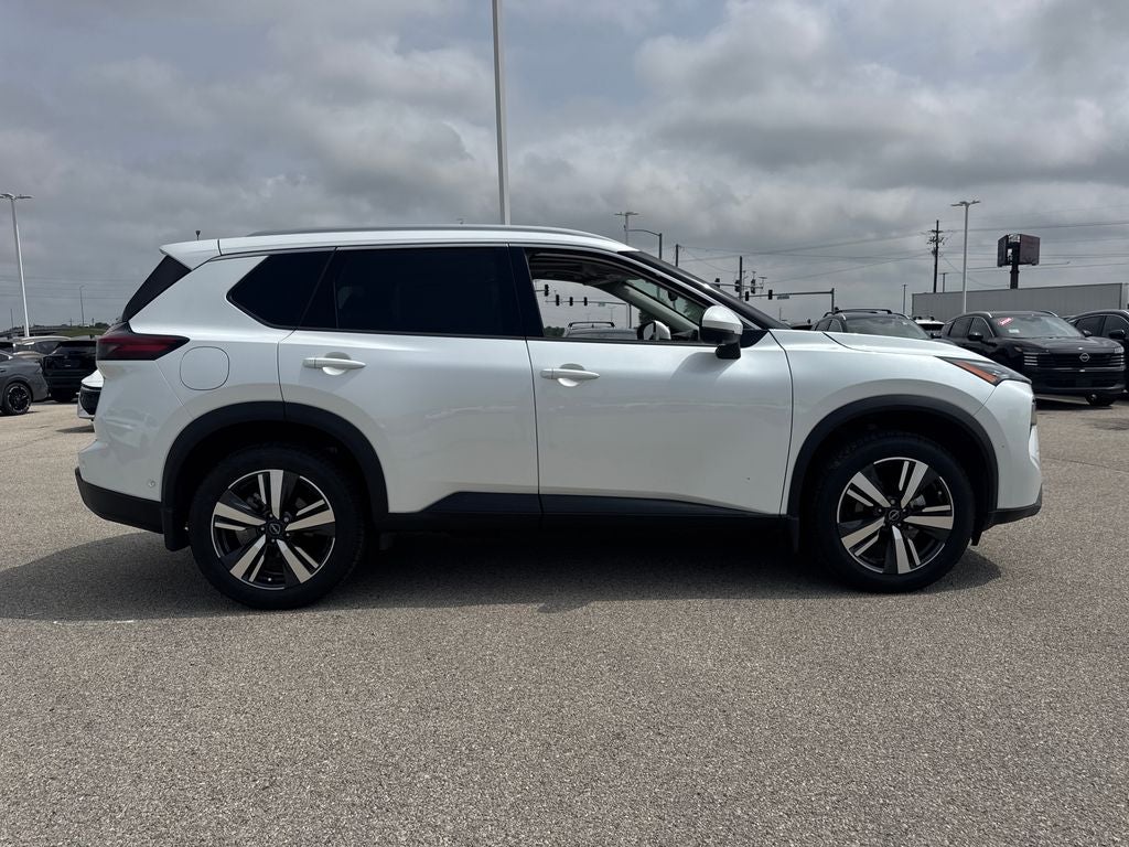 2024 Nissan Rogue SL