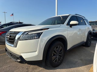 2023 Nissan Pathfinder SV