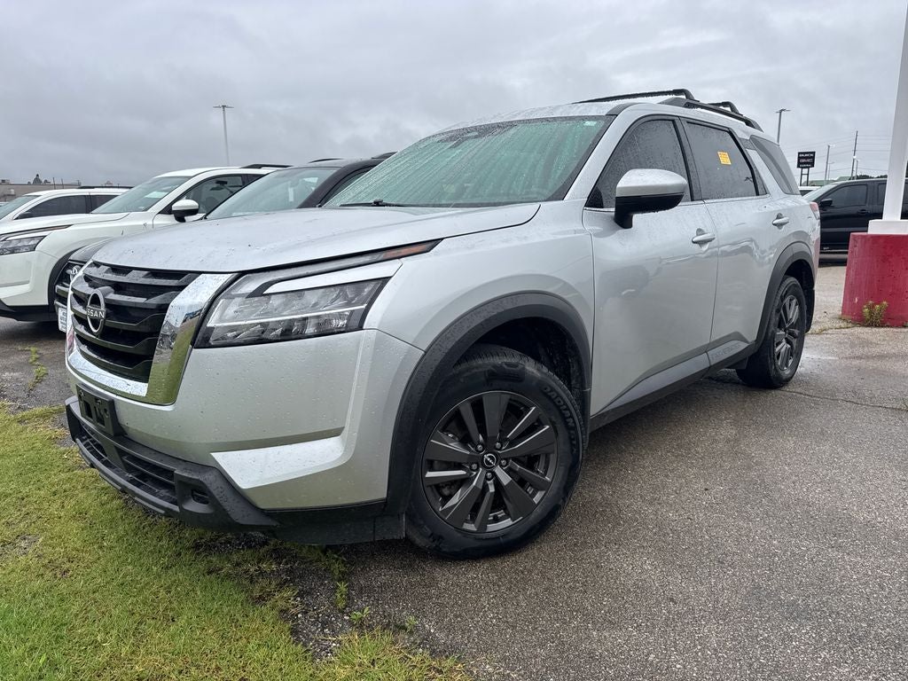 2022 Nissan Pathfinder SV 4WD's photo
