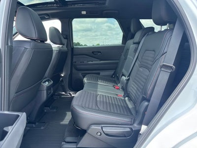 2026 Nissan Pathfinder Rock Creek®