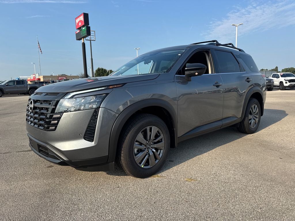 2026 Nissan Pathfinder SV