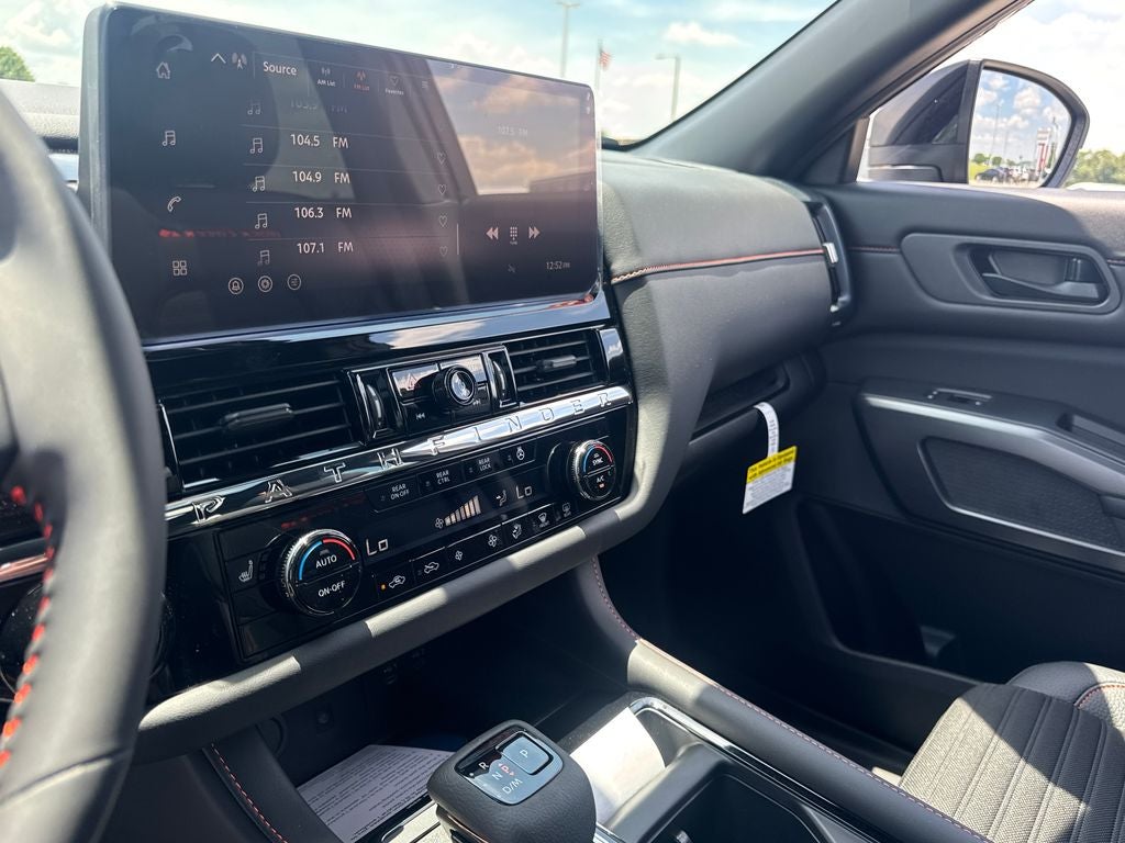 2026 Nissan Pathfinder Rock Creek®