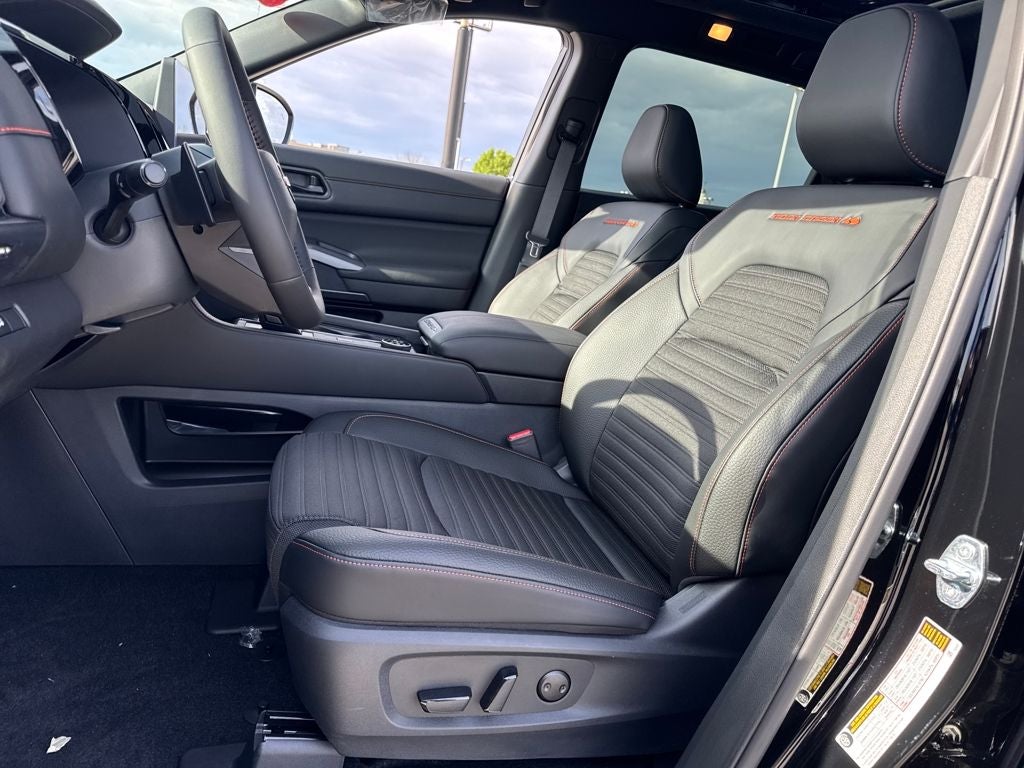 2026 Nissan Pathfinder Rock Creek®