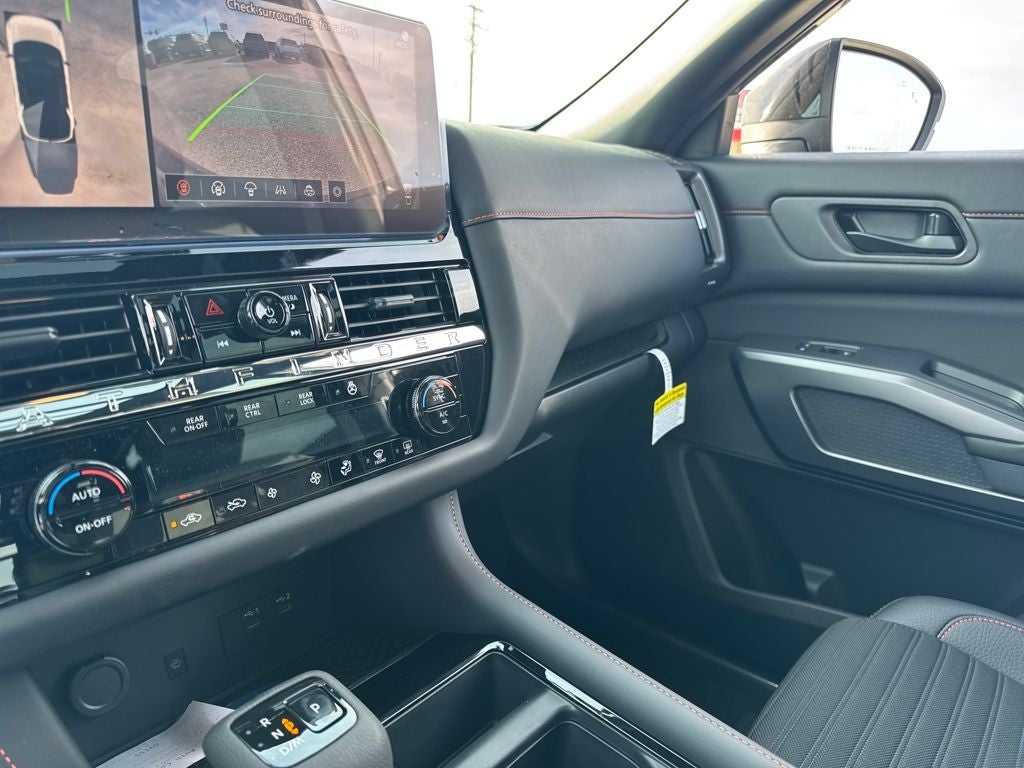 2026 Nissan Pathfinder Rock Creek®