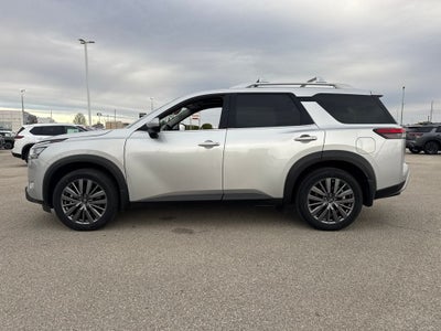 2024 Nissan Pathfinder SL