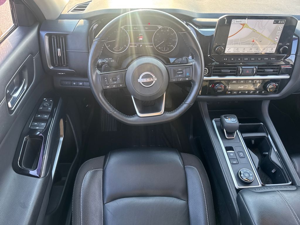 2023 Nissan Pathfinder SL