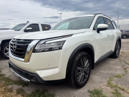 2024 Nissan Pathfinder SL