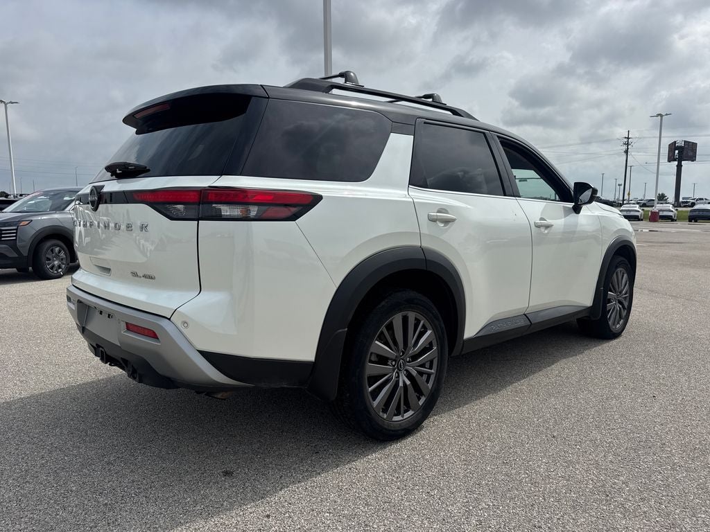 2024 Nissan Pathfinder SL