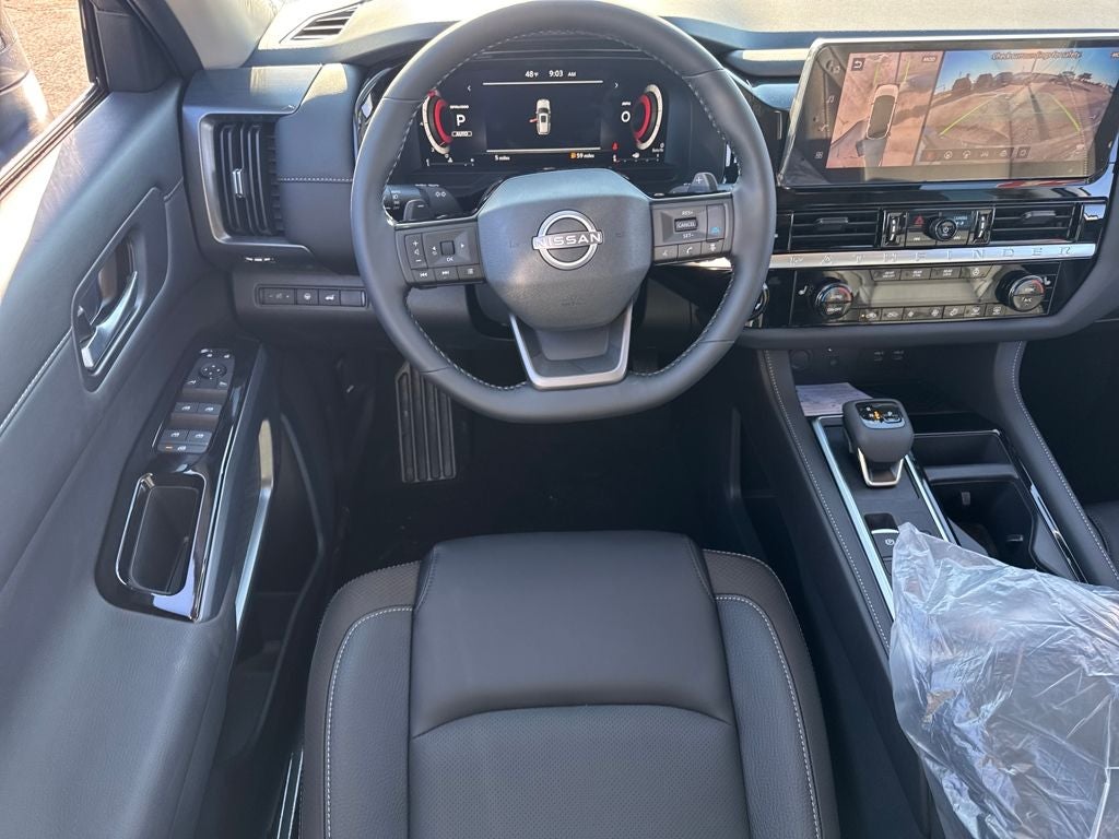 2026 Nissan Pathfinder SL