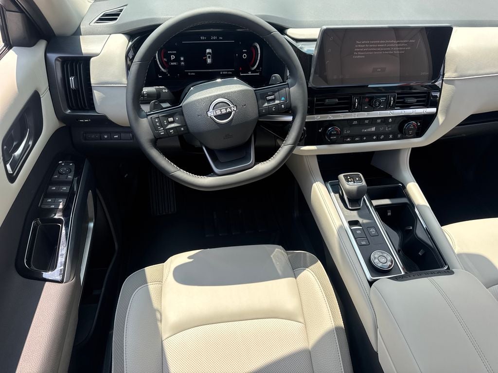 2026 Nissan Pathfinder SL
