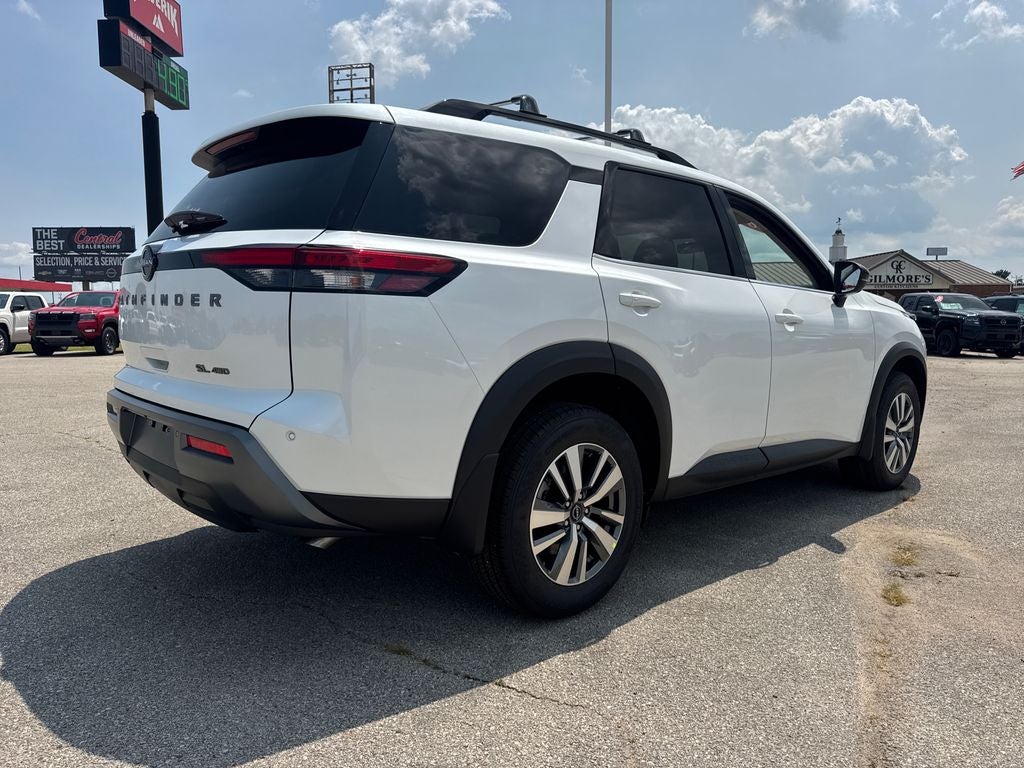 2026 Nissan Pathfinder SL