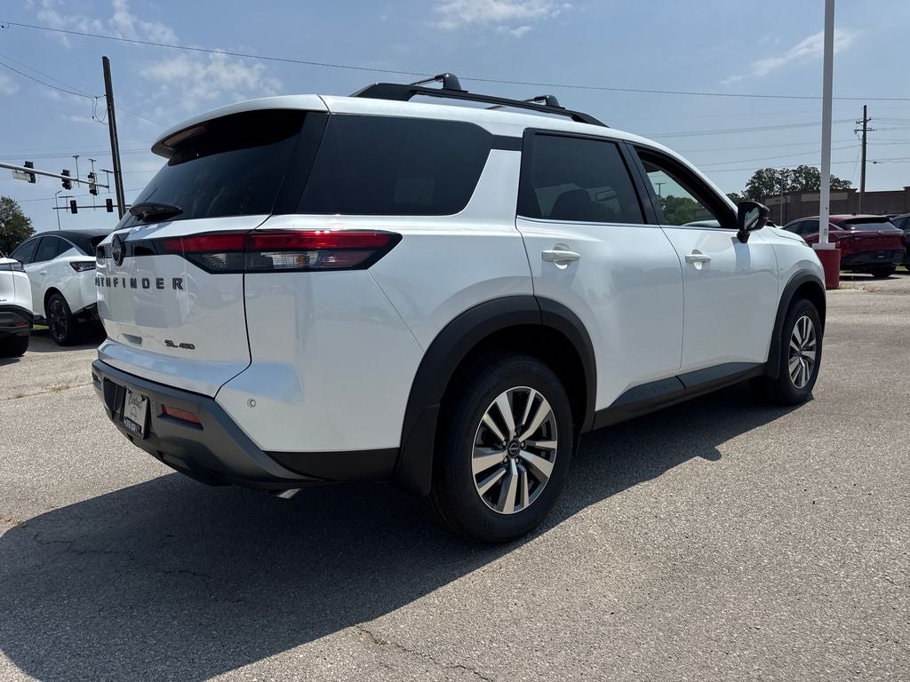 2026 Nissan Pathfinder SL
