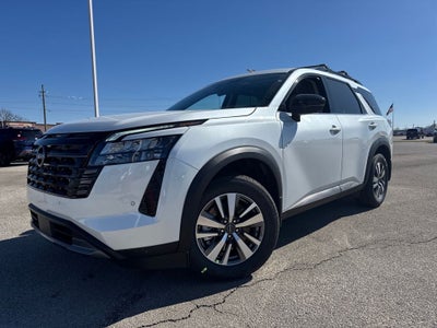 2026 Nissan Pathfinder SL