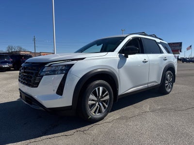 2026 Nissan Pathfinder SL