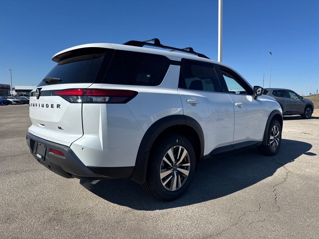 2026 Nissan Pathfinder SL