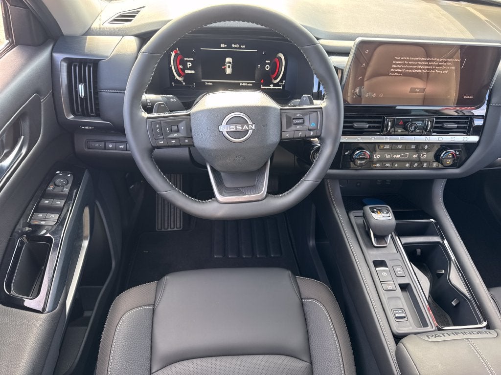 2026 Nissan Pathfinder SL