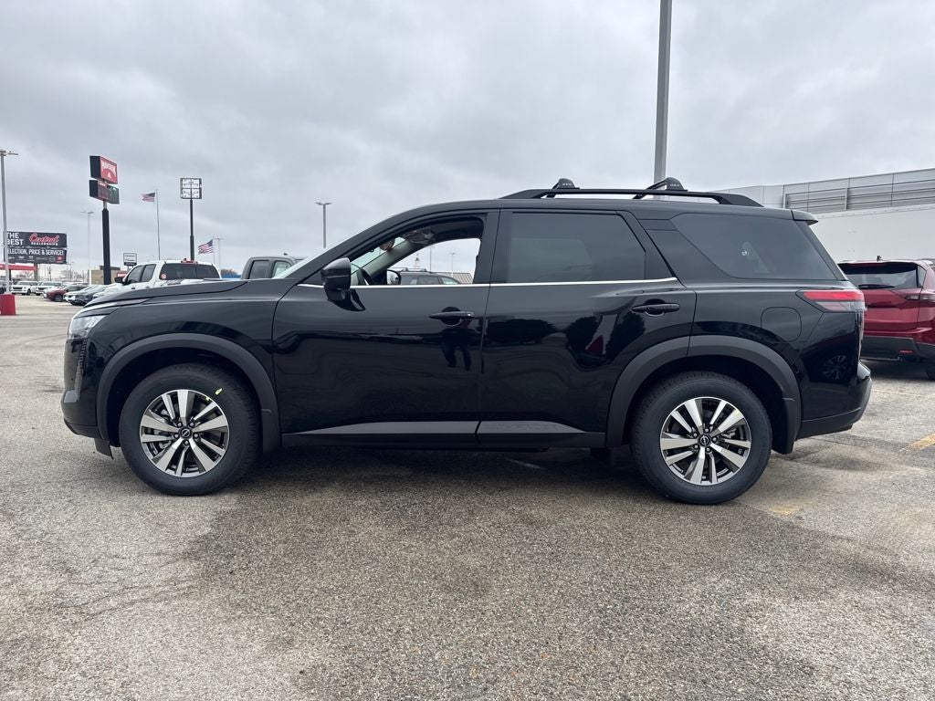 2026 Nissan Pathfinder SL