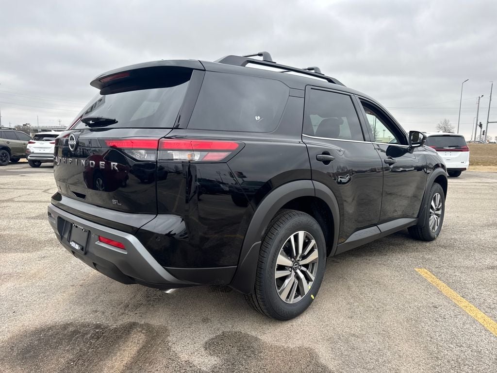 2026 Nissan Pathfinder SL