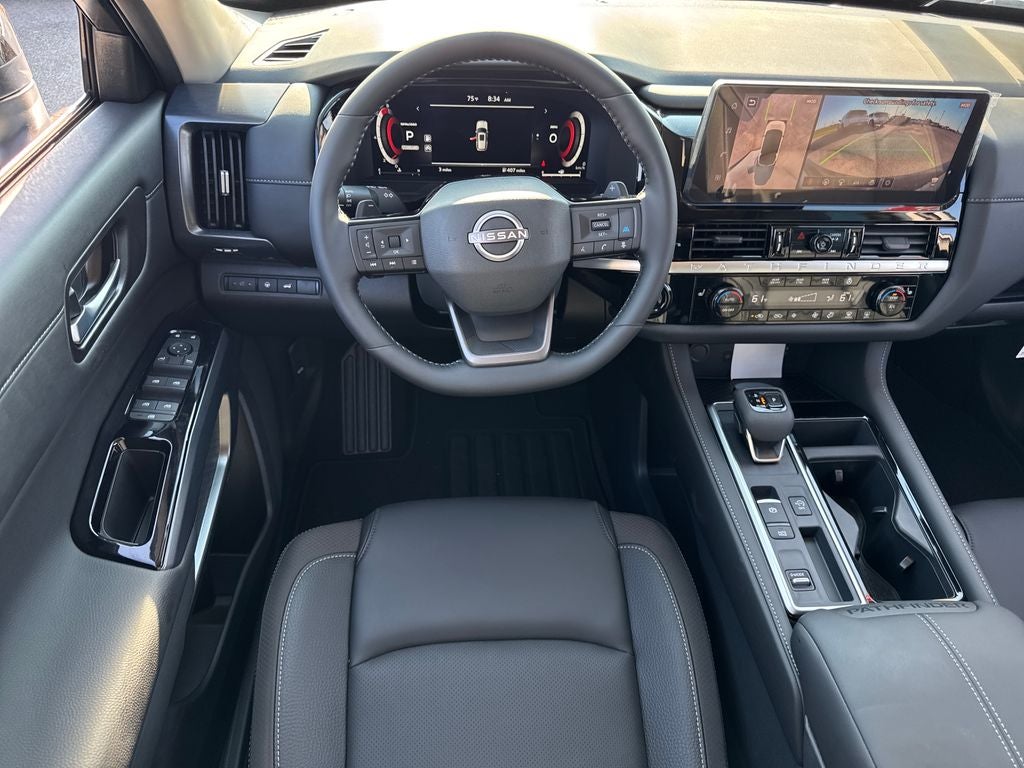 2026 Nissan Pathfinder SL