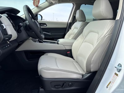 2026 Nissan Pathfinder SL