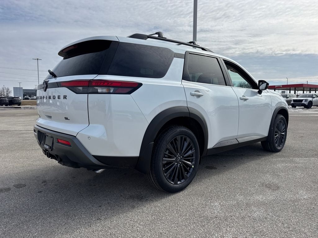 2026 Nissan Pathfinder SL
