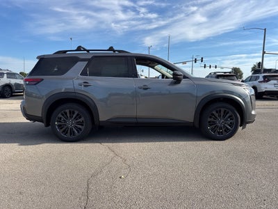 2026 Nissan Pathfinder SL