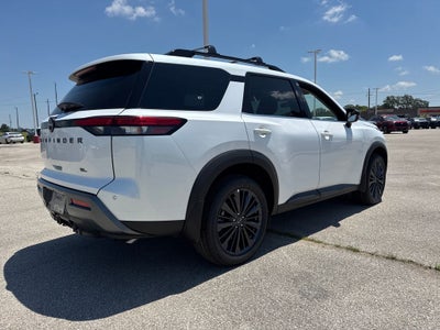 2026 Nissan Pathfinder SL