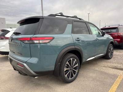 2026 Nissan Pathfinder Platinum