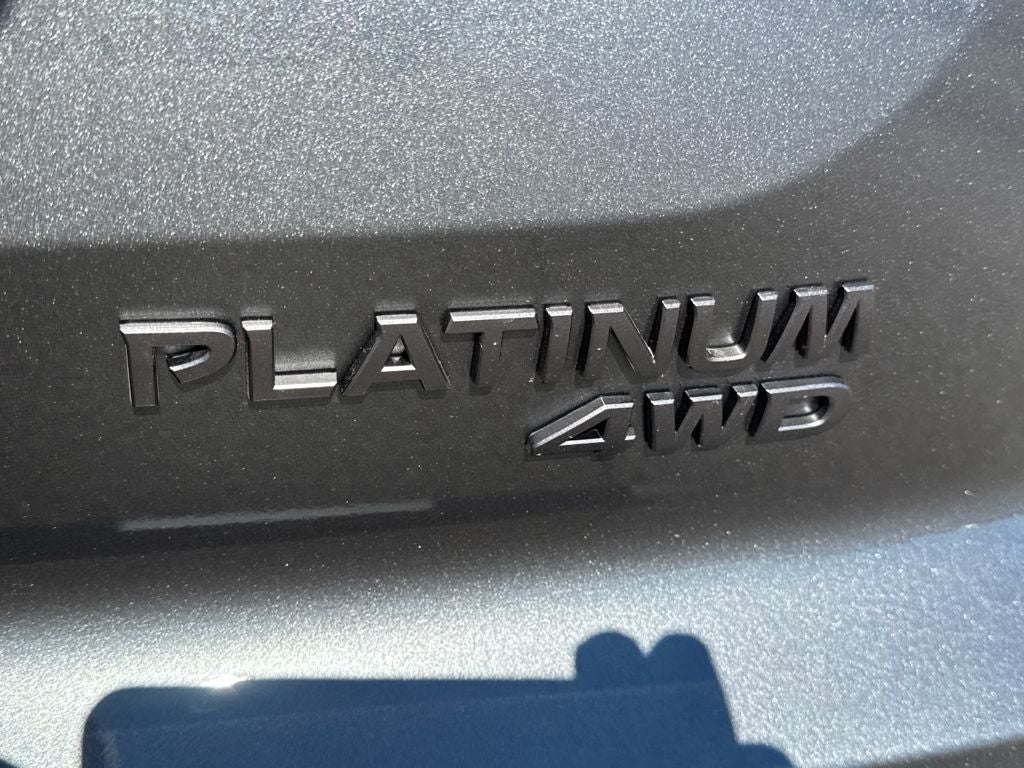 2026 Nissan Pathfinder Platinum