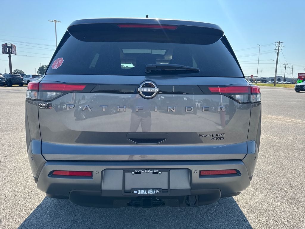 2026 Nissan Pathfinder Platinum