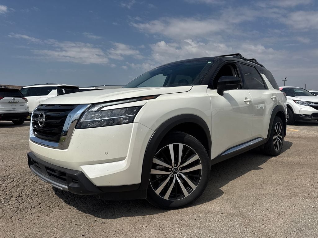 2024 Nissan Pathfinder Platinum