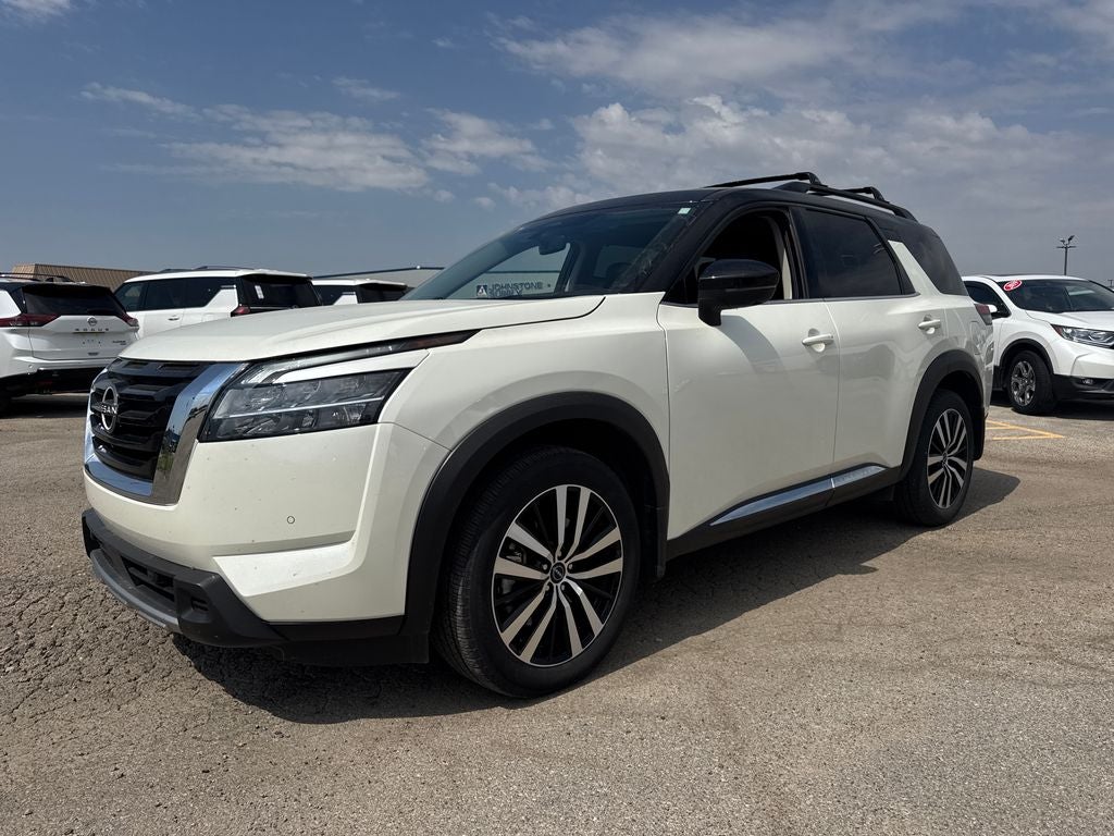 2024 Nissan Pathfinder Platinum