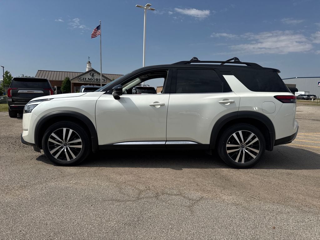 2024 Nissan Pathfinder Platinum