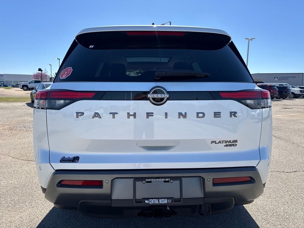 2026 Nissan Pathfinder Platinum