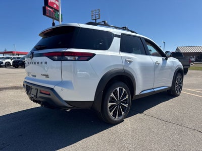 2026 Nissan Pathfinder Platinum