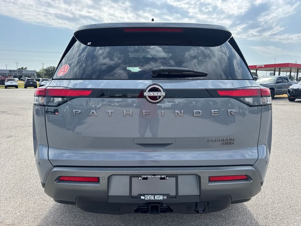 2026 Nissan Pathfinder Platinum