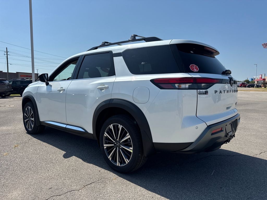 2026 Nissan Pathfinder Platinum
