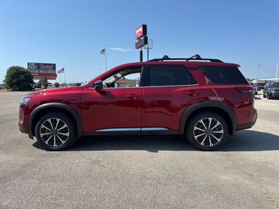 2026 Nissan Pathfinder Platinum