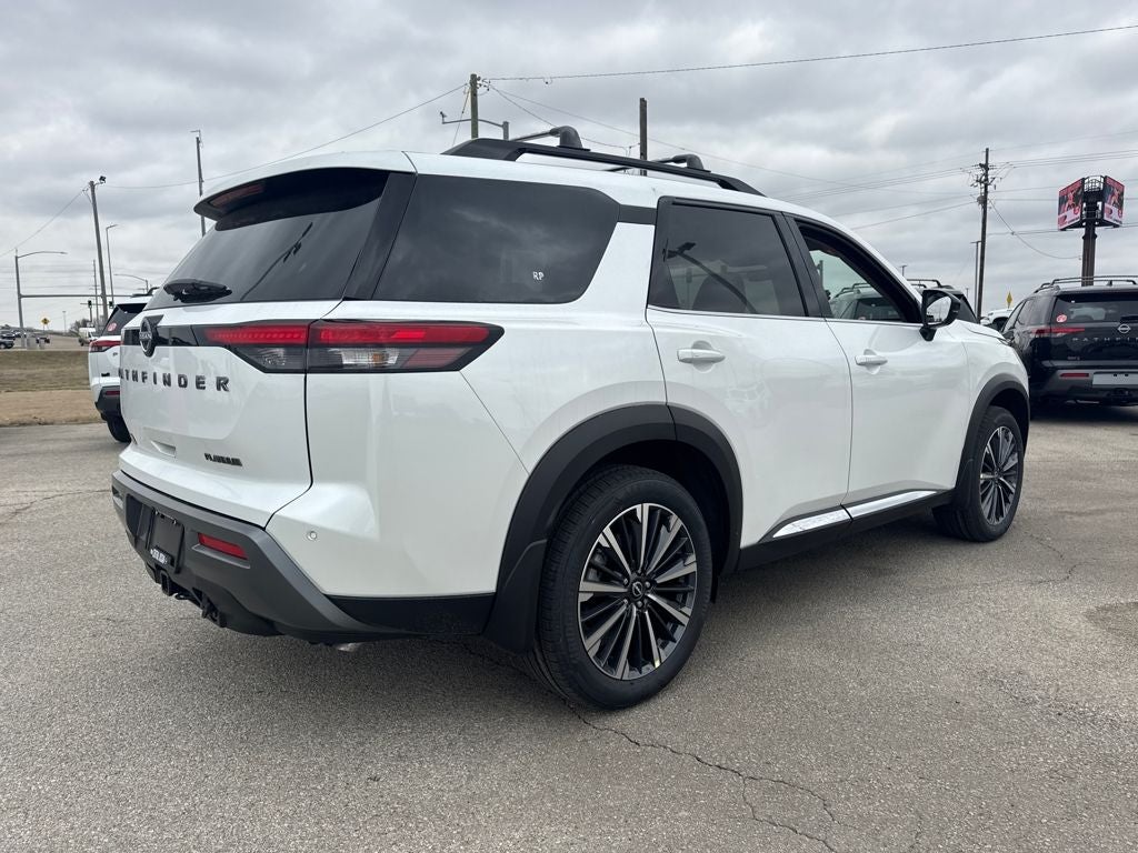 2026 Nissan Pathfinder Platinum