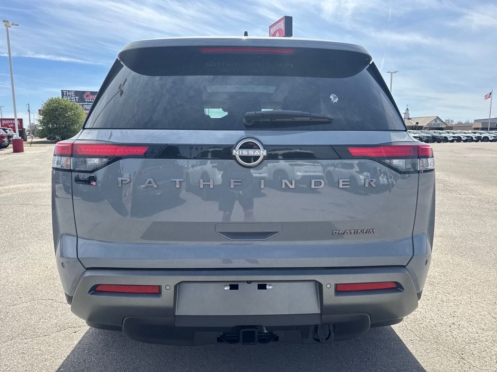 2026 Nissan Pathfinder Platinum
