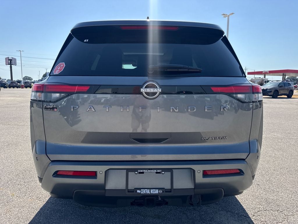 2026 Nissan Pathfinder Platinum