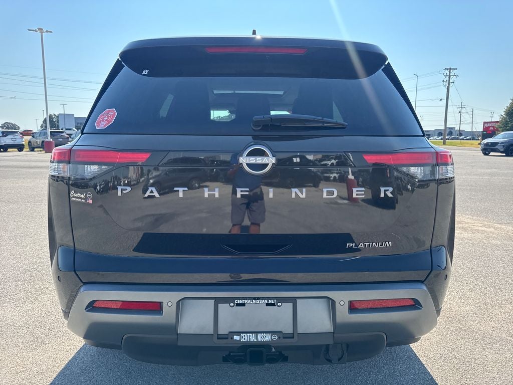2026 Nissan Pathfinder Platinum