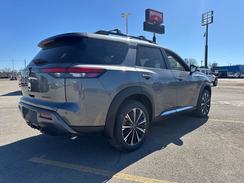 2026 Nissan Pathfinder Platinum