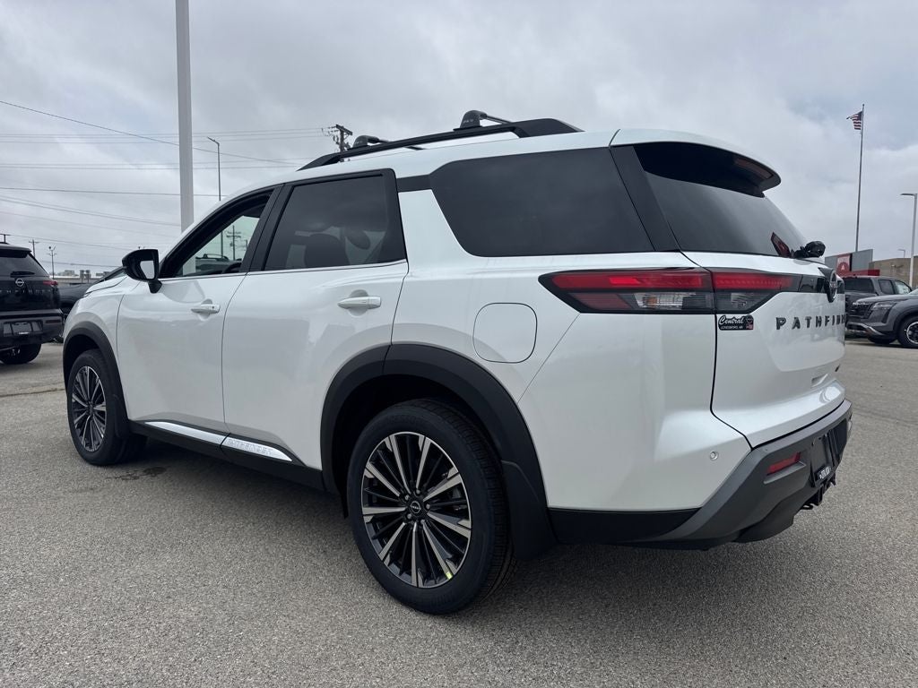 2026 Nissan Pathfinder Platinum