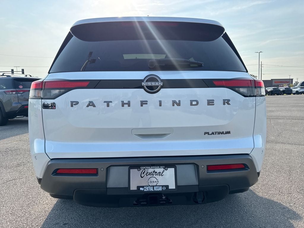 2026 Nissan Pathfinder Platinum