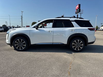 2026 Nissan Pathfinder Platinum