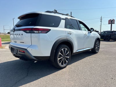 2026 Nissan Pathfinder Platinum