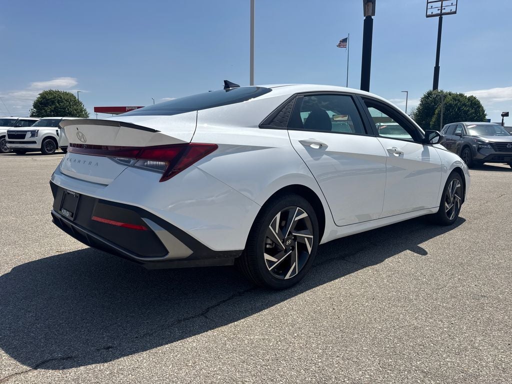 2025 Hyundai Elantra SEL Sport